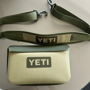 Yeti Sidekick and shoulder strap
